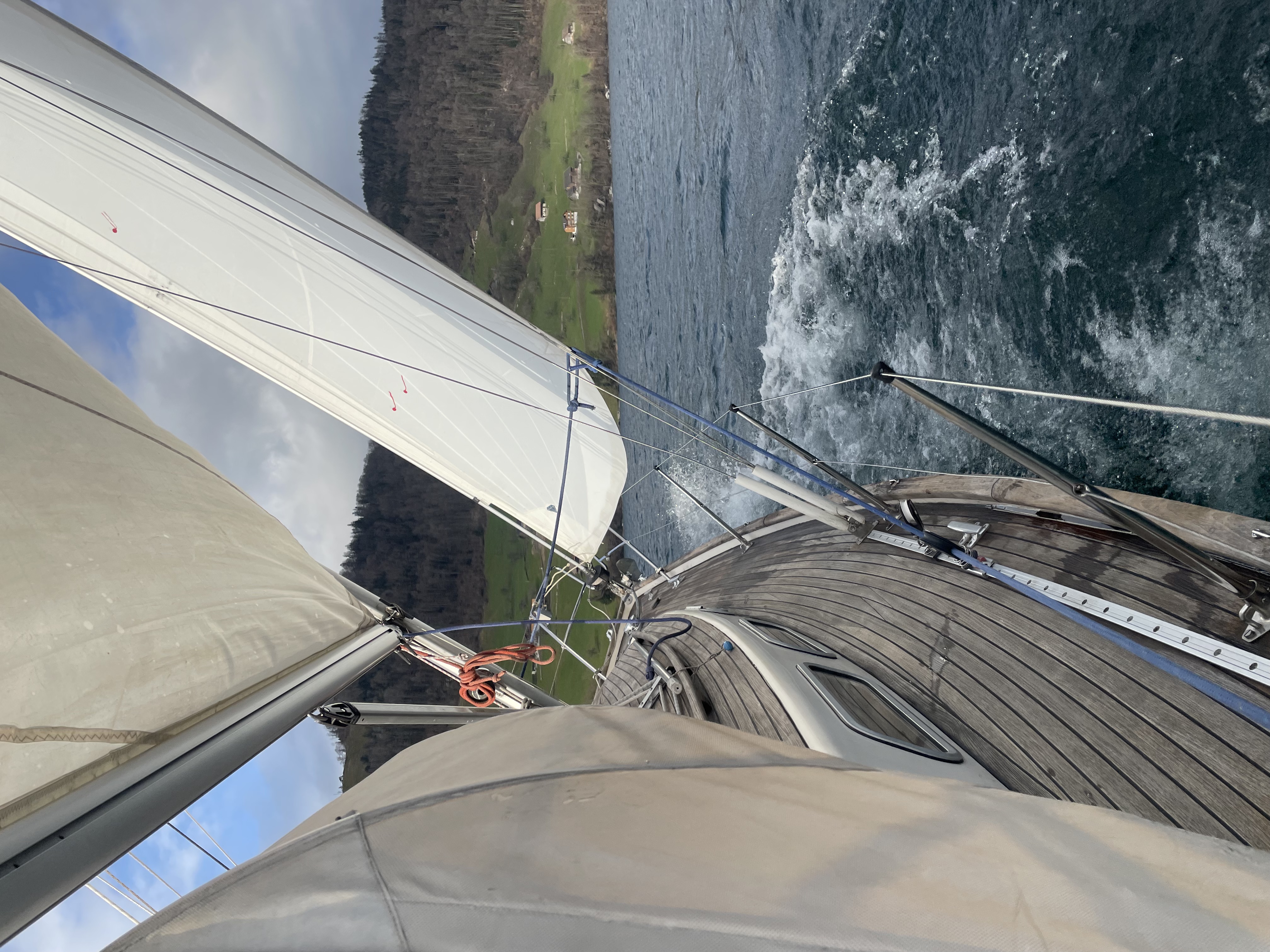 Gebrauchte Hallberg Rassy 29 – Seetaugliche Klassiker-Yacht vom Feinsten