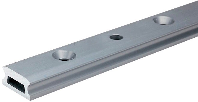 Schiene 19 mm, 180 cm, mit Löcher, Gr. 0