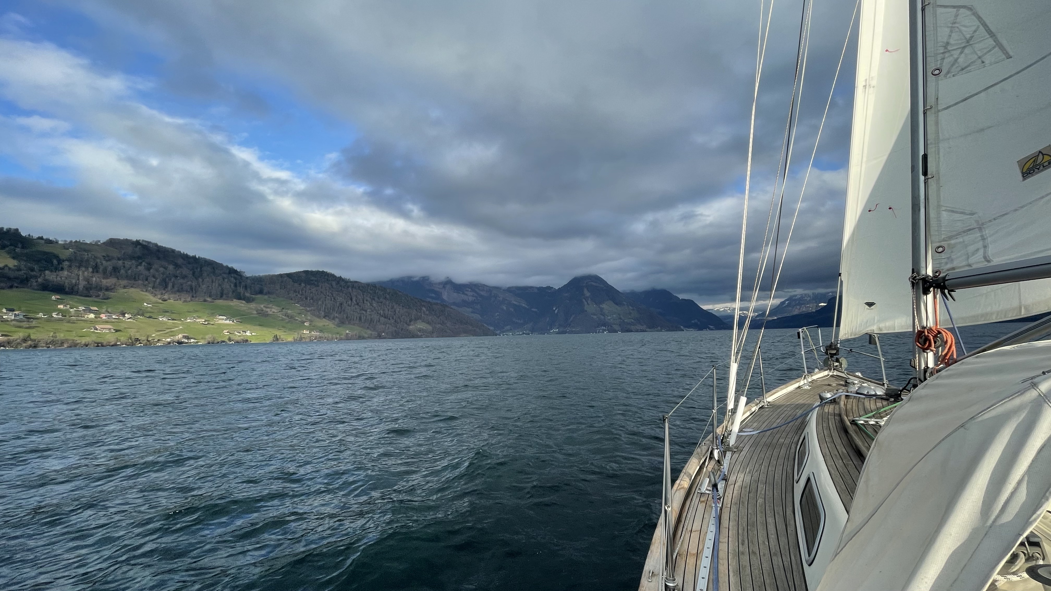 Gebrauchte Hallberg Rassy 29 – Seetaugliche Klassiker-Yacht vom Feinsten